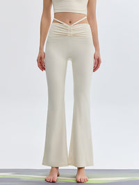 FloralWhite